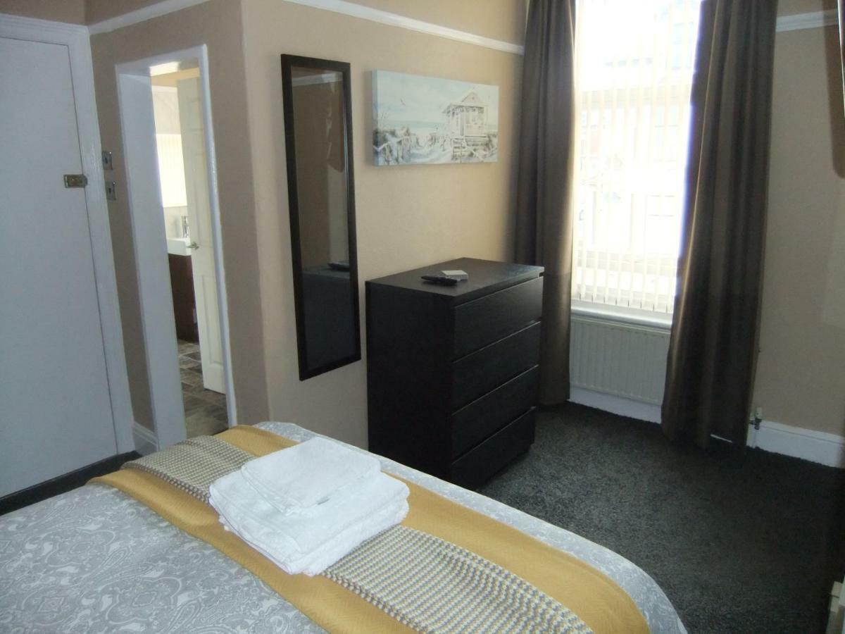 Apartamento Dewsbury House Blackpool Exterior foto